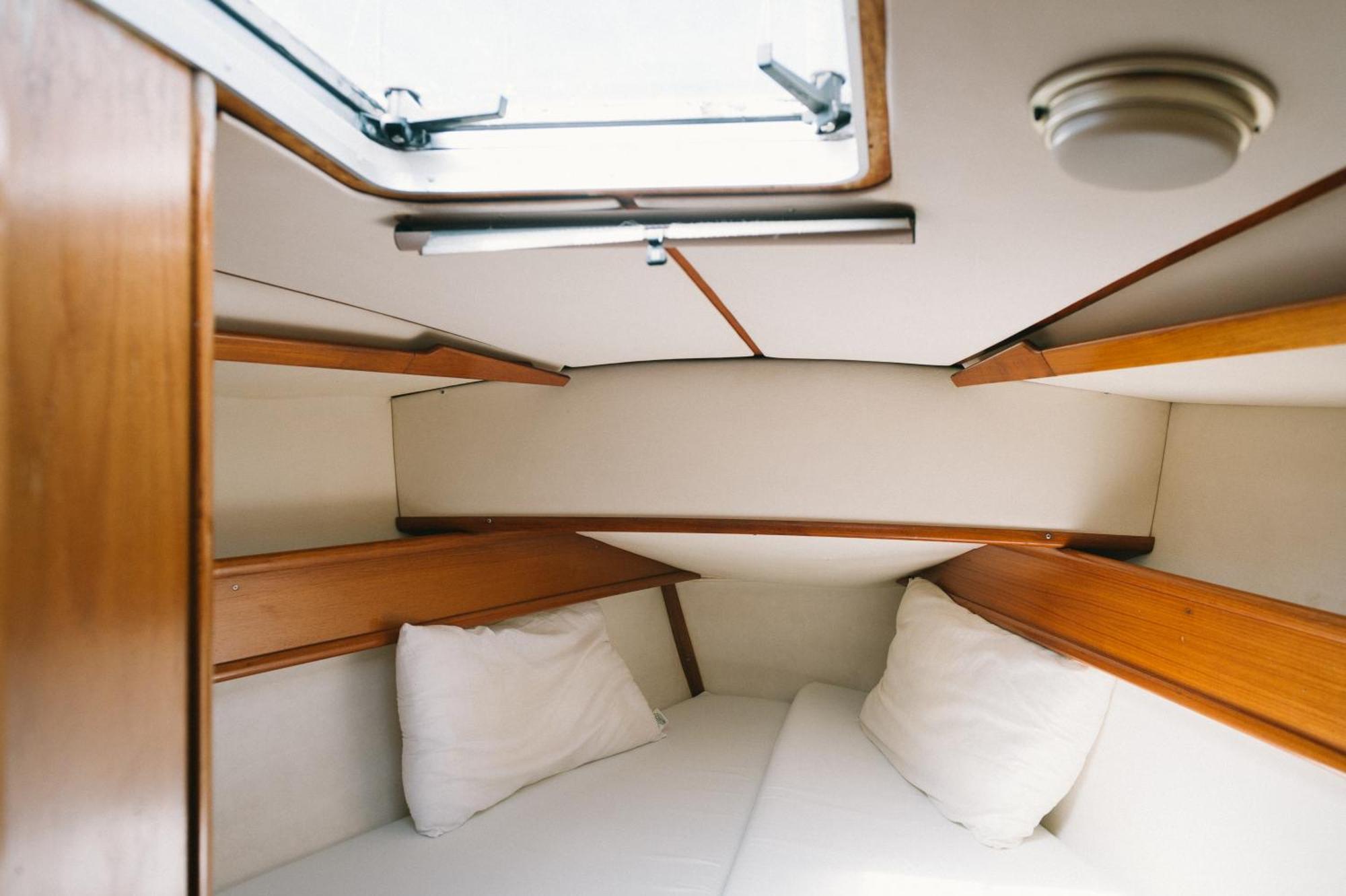 Sleep In Boat Hotel Catania Eksteriør billede
